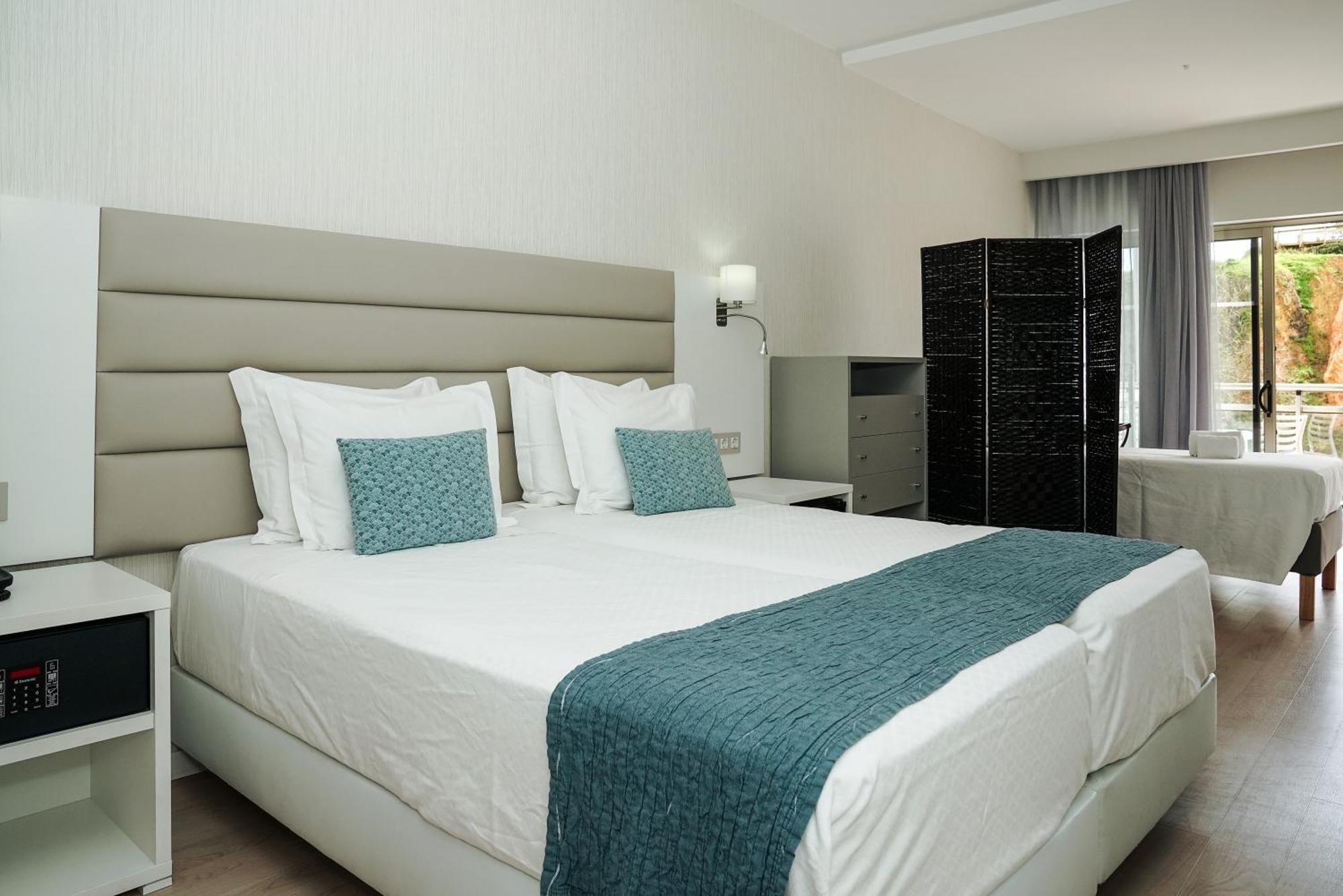 Carvi Beach Hotel ลากอส ภายนอก รูปภาพ