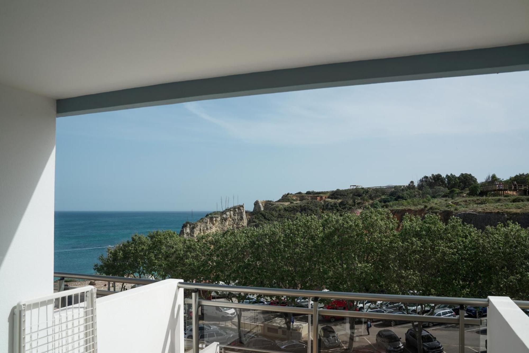 Carvi Beach Hotel ลากอส ภายนอก รูปภาพ