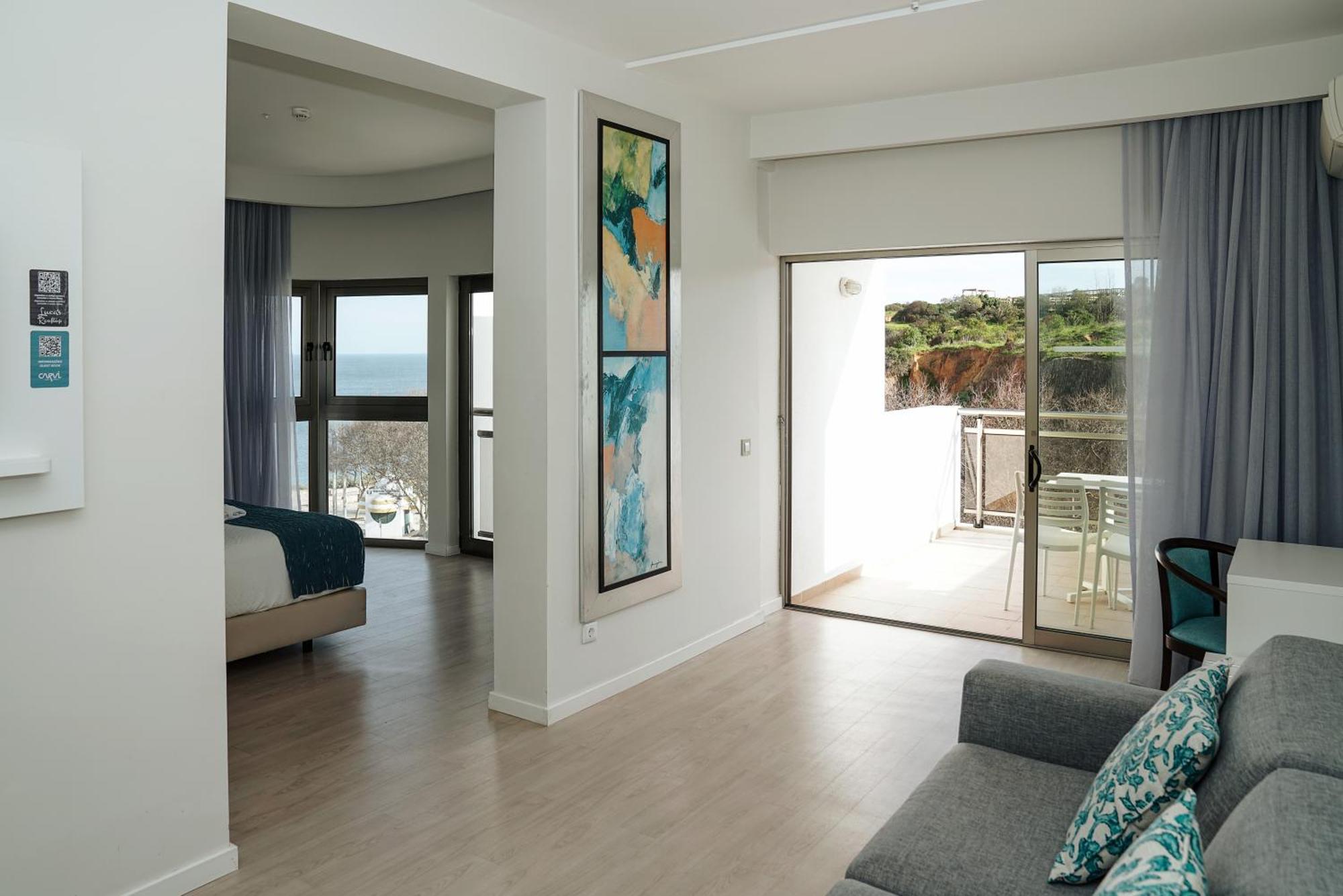 Carvi Beach Hotel ลากอส ภายนอก รูปภาพ