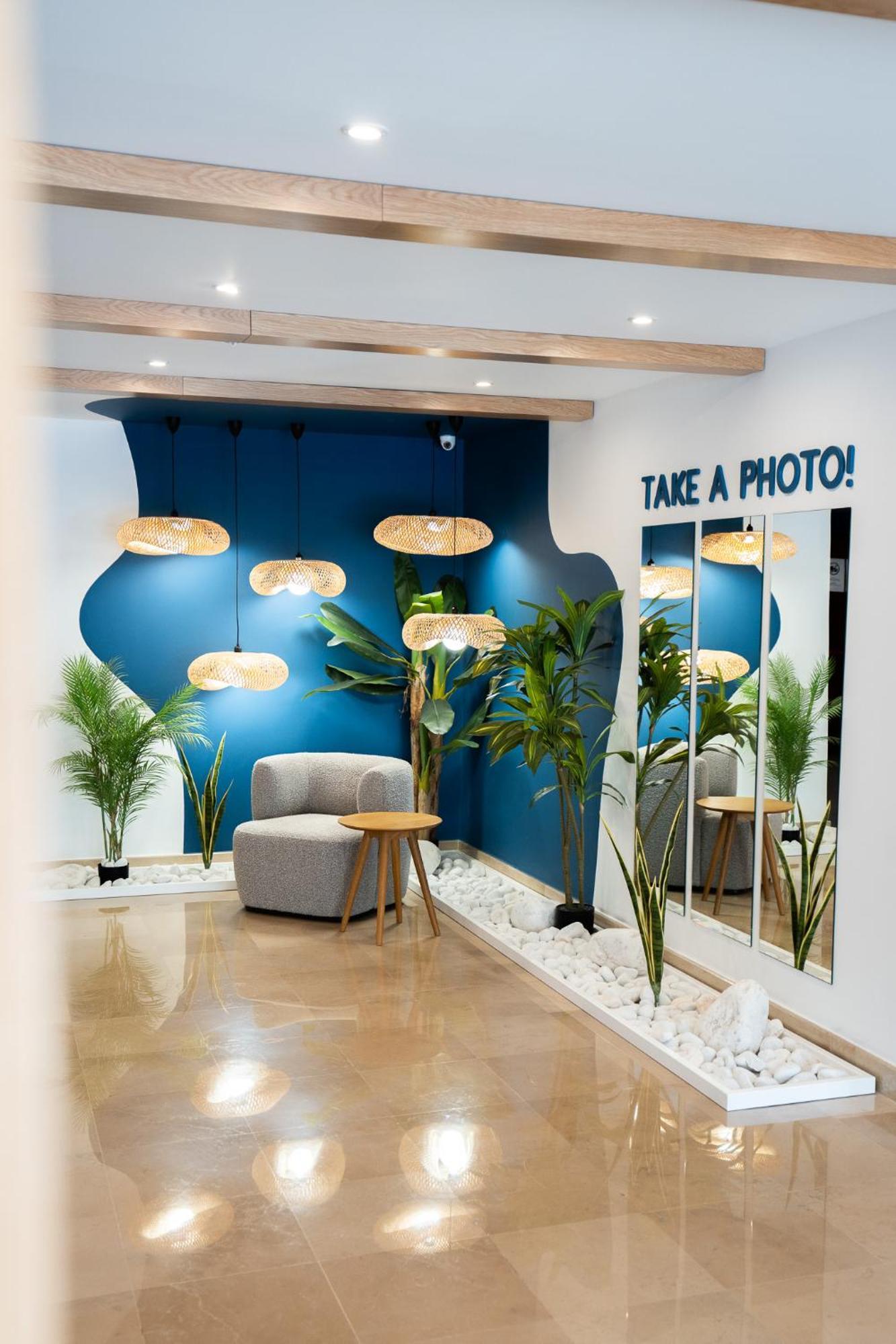 Carvi Beach Hotel ลากอส ภายนอก รูปภาพ